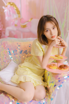 美女黑丝